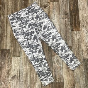 Xersion 7/8 Performance Legging